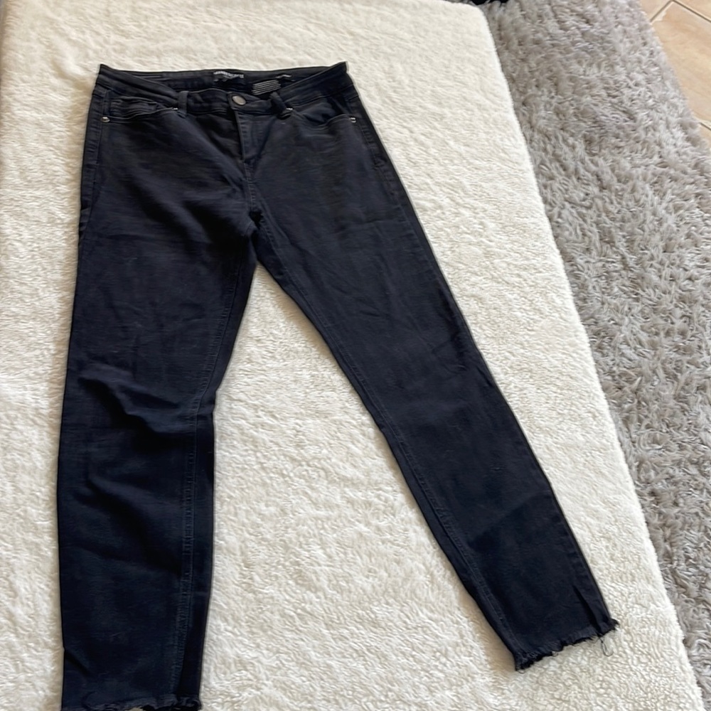 Kenneth Cole Jess Skinny Jeans